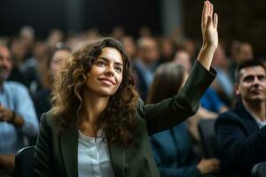 ai généré Jeune femme d'affaires soulève main pendant public question journée photo