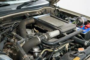 vérification réparer et entretien diesel moteur pièce photo