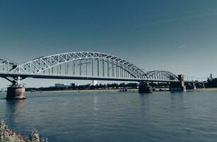 Sud chemin de fer pont eau de Cologne Allemagne photo