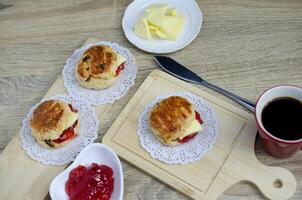 desserts scones et café photo