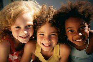 ai généré africain et américain Jeune les filles souriant ensemble la diversité concept avec génératif ai photo