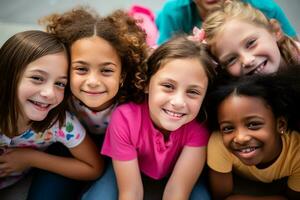 ai généré africain et américain Jeune les filles souriant ensemble la diversité concept avec génératif ai photo