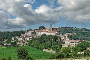 le idyllique Montagne villages dans Ombrie, Italie photo