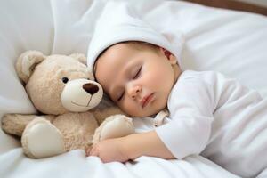 ai généré mignonne peu bébé en train de dormir avec nounours ours sur lit à maison, ai généré photo