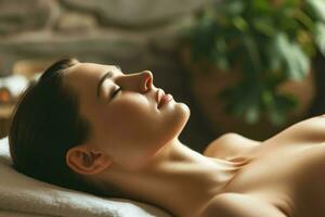 ai généré femme profiter massage dans spa, mensonge sur massage lit avec fermé yeux pendant faciale massage traitement procédure. photo