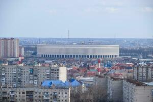 ville paysage. le vue de le hauteurs de le 24e sol. Krasnodar ville. Urbain voir. photo