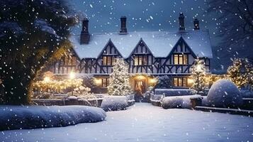 ai généré Noël dans le campagne manoir, Anglais pays maison Manoir décoré pour vacances sur une neigeux hiver soir avec neige et vacances lumières, joyeux Noël et content vacances photo