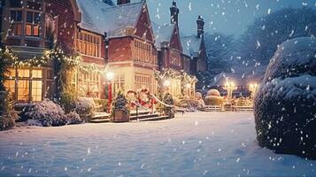 ai généré Noël dans le campagne manoir, Anglais pays maison Manoir décoré pour vacances sur une neigeux hiver soir avec neige et vacances lumières, joyeux Noël et content vacances photo