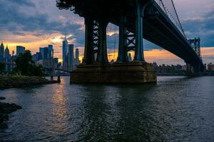 Manhattan à le coucher du soleil photo