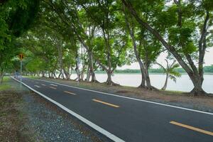 vide fonctionnement voies de route dans parc photo