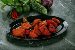 Indien cuisine - poulet tikka barbecue photo