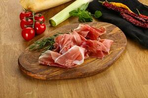 Espagnol cuisine porc Viande jamon photo