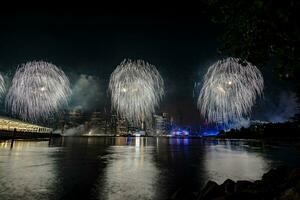 juillet 4e chez Macy feux d'artifice dans Nouveau york photo