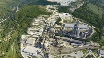 usine pour le production et préparation de bâtiment ciment. ciment industrie. photo