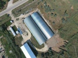 hangar de galvanisé métal feuilles pour espace de rangement de agricole des produits photo