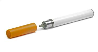 électronique cigarette sur blanc photo