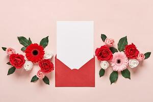 rouge enveloppe avec romantique l'amour lettre maquette et fleurs sur rose Contexte photo