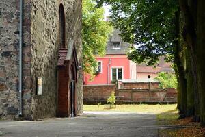 vieux ville bâtiments dans une petit ville. photo