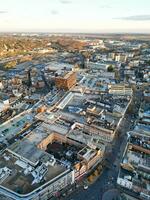 magnifique haute angle vue de central luton ville de Angleterre Royaume-Uni. décembre 1er, 2023 photo