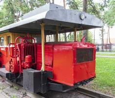 coup de le ancien vieux construction train. transport photo