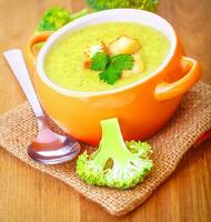 savoureux brocoli crème soupe photo