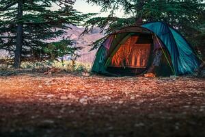 camping à la montagne photo