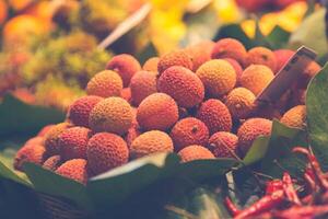 Barcelone, la boqueria une couvert marché pour poisson, Viande, légumes, des fruits et nourriture de tout sortes photo