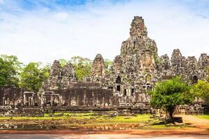 angkor thom Cambodge. bayon khmer temple sur angkor wat historique endroit photo