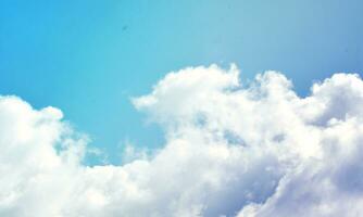 Contexte photo de bleu ciel avec des nuages