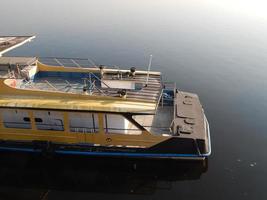 bateaux fluviaux dans les détails et les éléments du navire photo