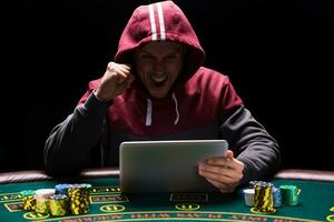 en ligne poker joueurs séance à le table photo