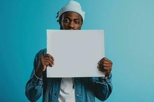 ai généré homme en portant en haut une Vide papier photo