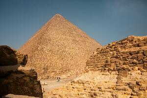 célèbre égyptien pyramides de gizeh. paysage dans Egypte. pyramide dans désert. Afrique. merveille de le monde photo