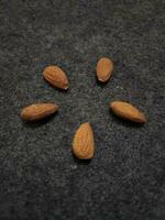 une Haut vue marron amandes photo