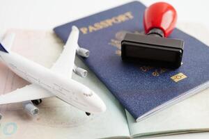 visa et passeport document à immigration à aéroport dans pays. photo