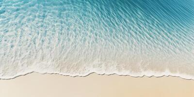 ai généré paume feuille isolé sur ensoleillé bleu ondulé l'eau surface, été plage vacances Contexte concept avec copie espace photo