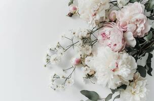 ai généré le blanc fleur arrangement a rose et blanc fleurs photo