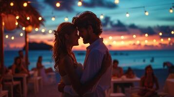 ai généré magnifique Jeune couple dansant à nuit la musique fête sur le plage photo
