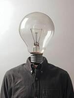 ai généré une géant lumière ampoule tête avec le corps de le homme. idée concept. haute qualité. ai génératif photo