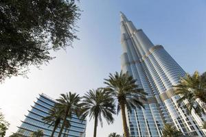 Dubaï, Émirats Arabes Unis, 7 mai 2015 - vue à Burj Khalifa à Dubaï. ce gratte-ciel est la plus haute structure artificielle jamais construite, à 828 m. photo