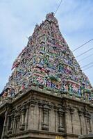 le passerelle la tour de kapaleeshwarar temple photo