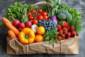 ai généré une artisanat sac avec des légumes et des fruits sur une lumière Contexte. nourriture livraison photo