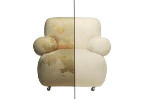 tapissé meubles chaise avant et après sec nettoyage sur une blanc Contexte. photo