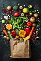 ai généré une kraft sac avec des légumes et des fruits sur une foncé Contexte. nourriture livraison photo