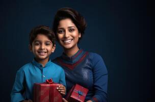 ai généré mère et fils dans correspondant à bleu saris joyeusement en portant cadeau des boites, âge acceptation image photo