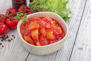 lecho hongrois à la tomate et au paprika photo