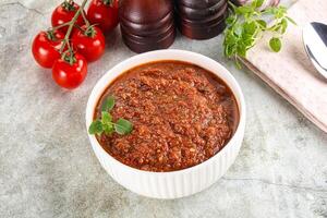 Espagnol traditionnel Gaspacho tomate soupe photo