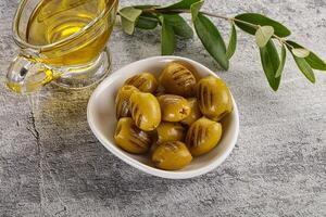grillé vert Olives apéritif casse-croûte photo