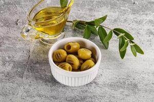 grillé vert Olives apéritif casse-croûte photo