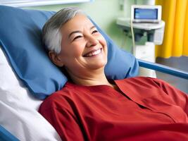 ai généré content vieux patient femelle souriant sur le hôpital lit - généré image photo